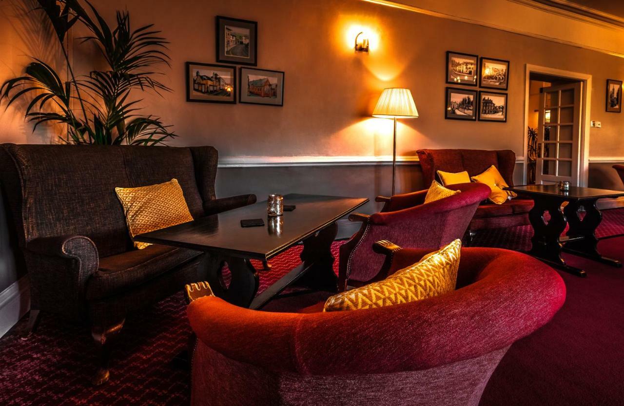 The Royal Hotel Llangollen Exterior photo